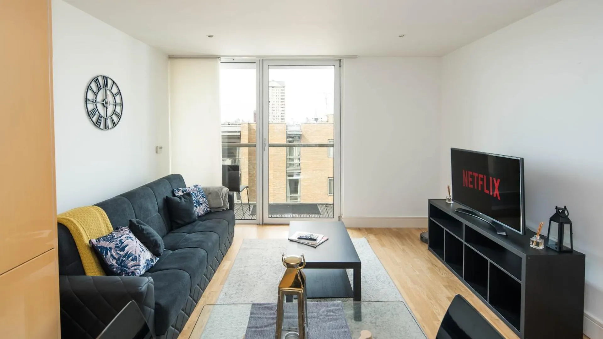 Immaculate 1-Bed 1-Bath Apartment In London Area United Kingdom