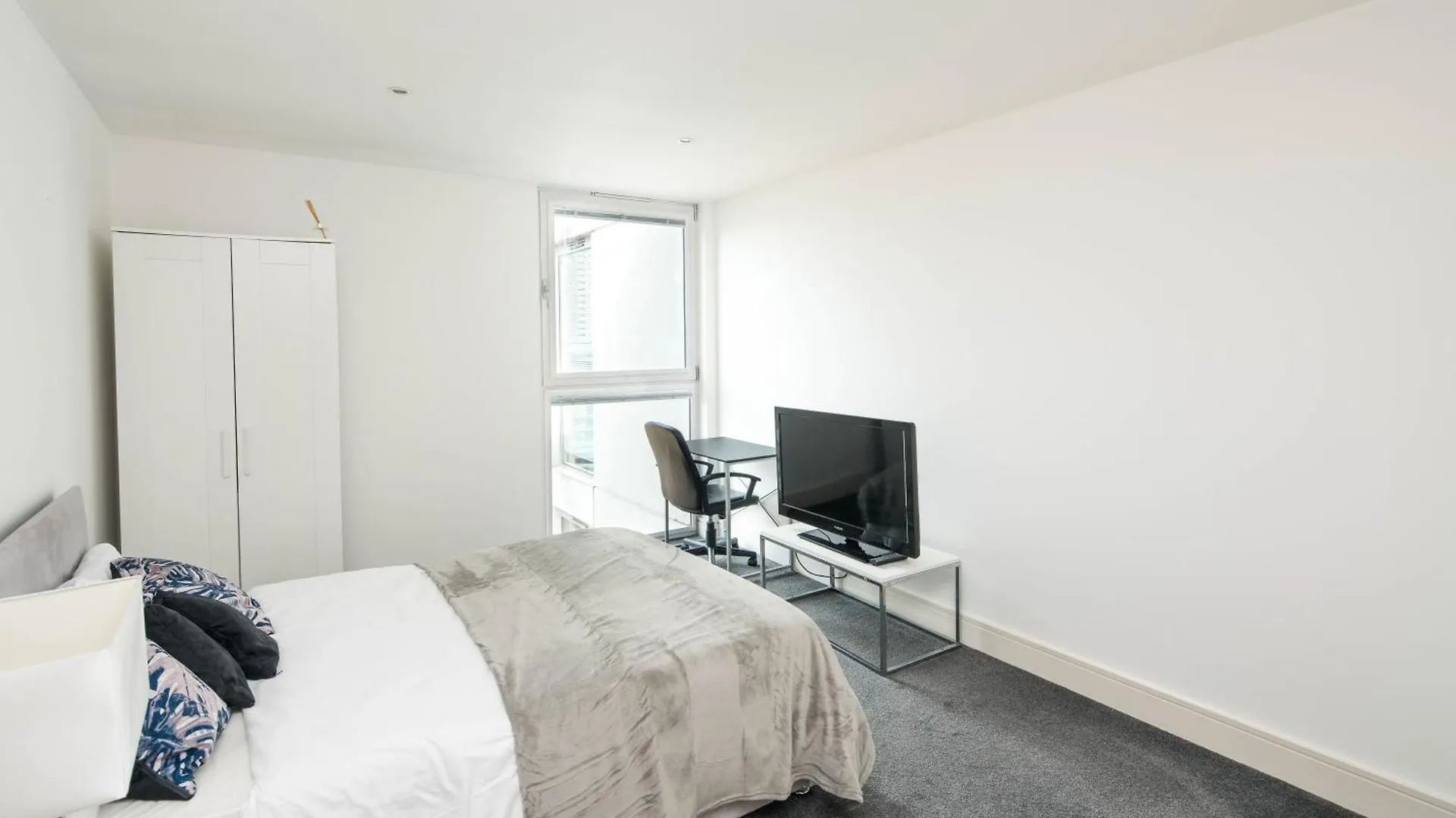 Immaculate 1-Bed 1-Bath Apartment In London Area 0*,  United Kingdom